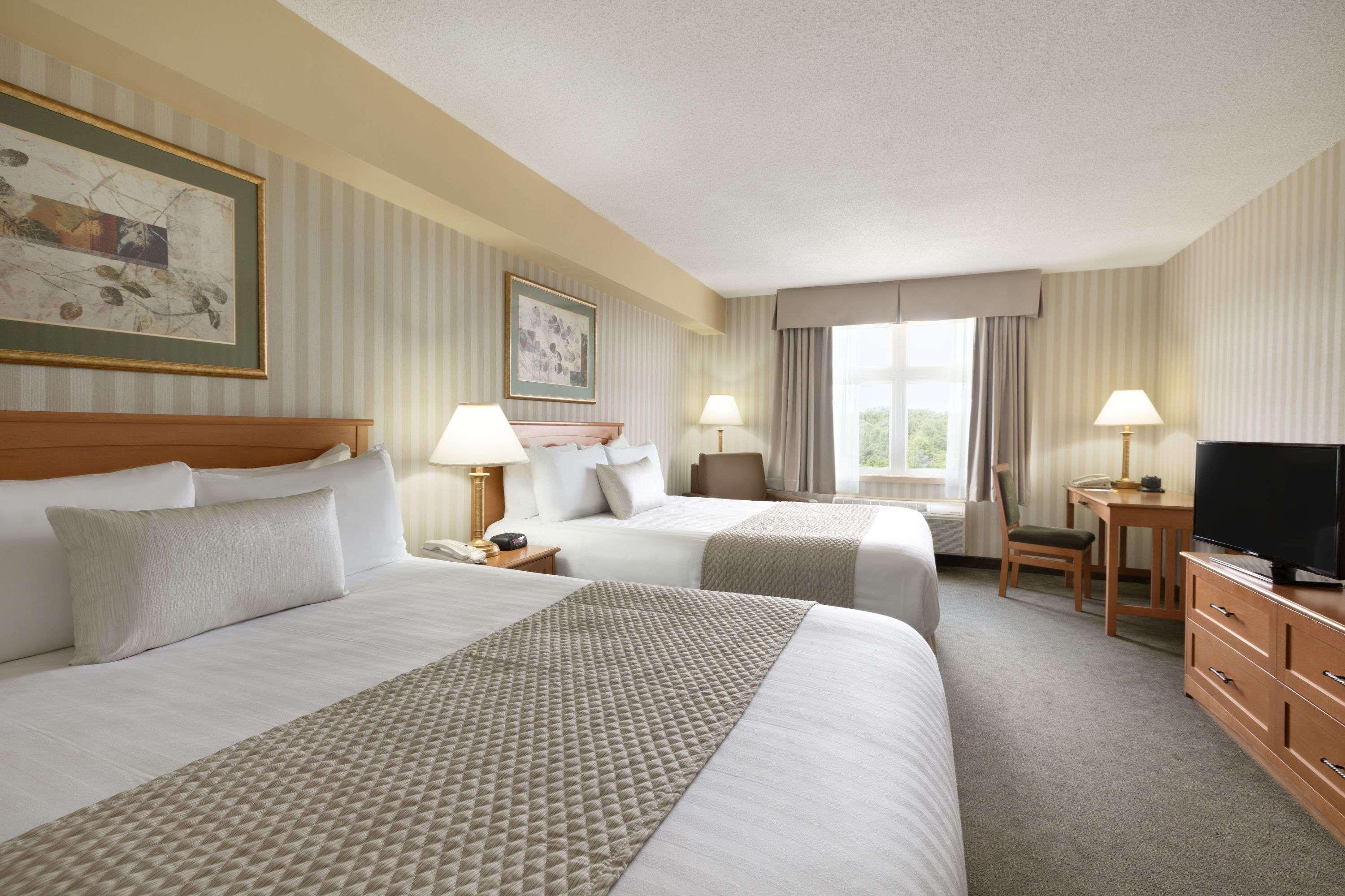 Days Inn By Wyndham Orillia Exterior foto