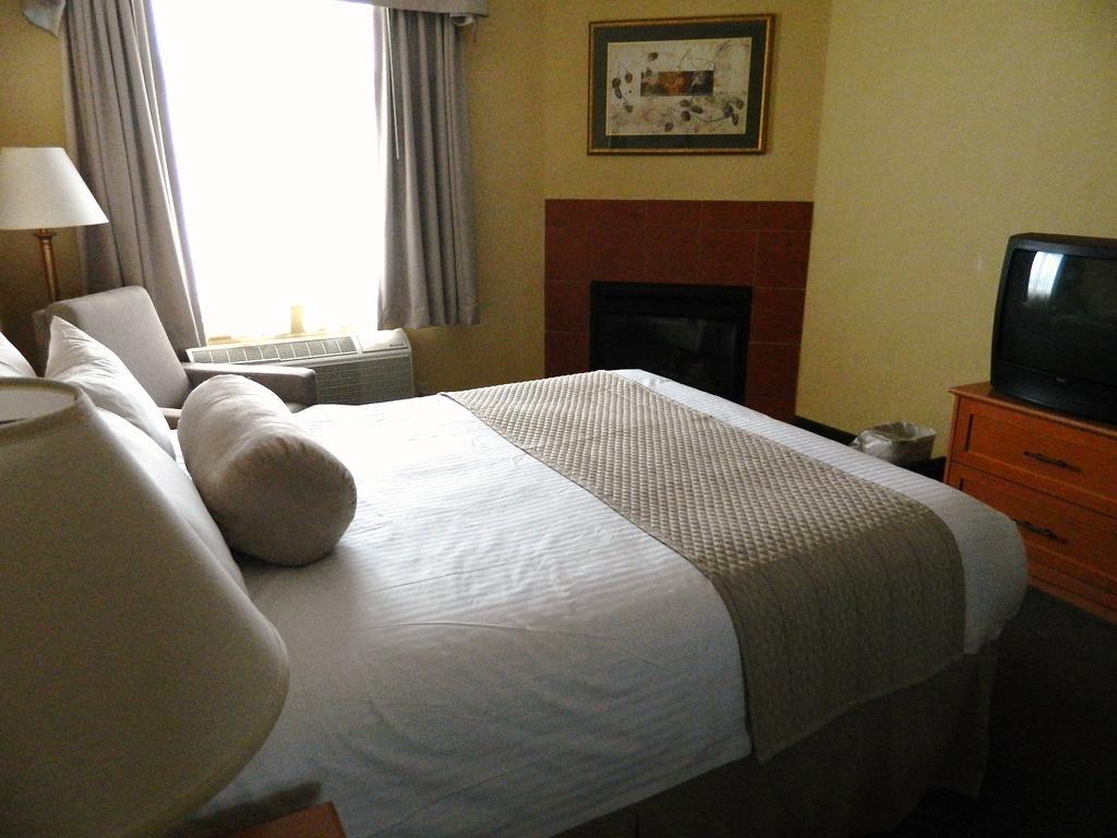 Days Inn By Wyndham Orillia Habitación foto